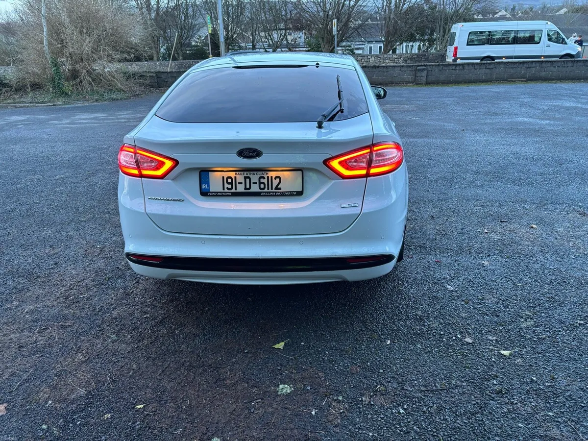 Ford Mondeo Titanium - Image 3