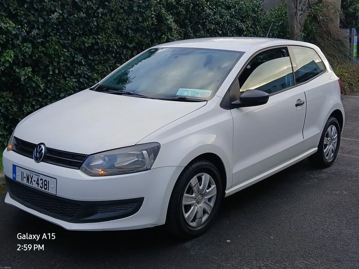 2011 Volkswagen Polo - Image 1
