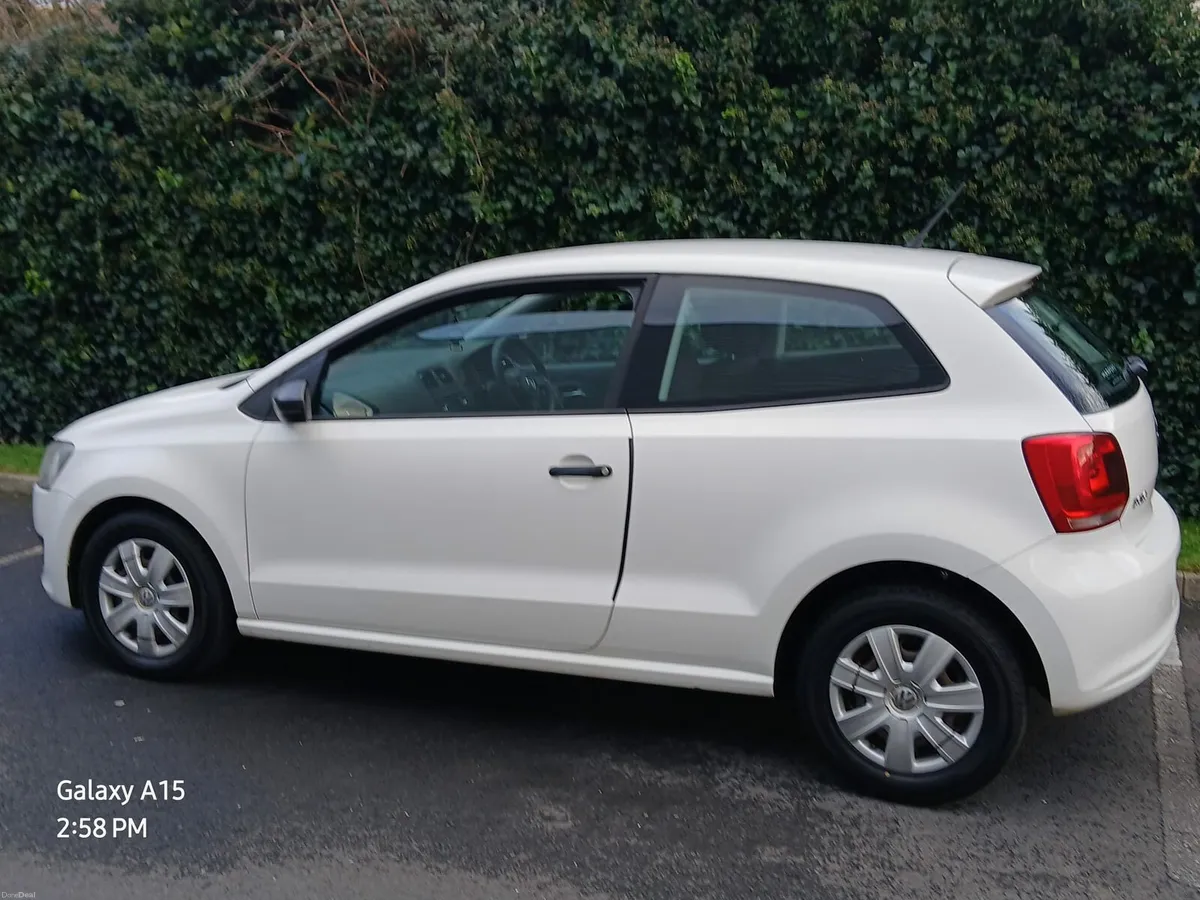 2011 Volkswagen Polo - Image 4