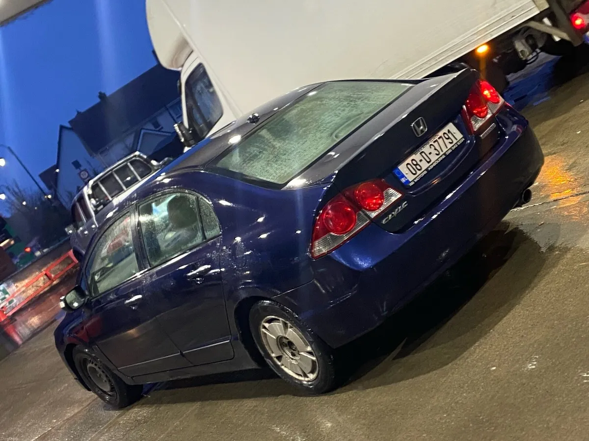 Honda Civic Hybrid - Image 4