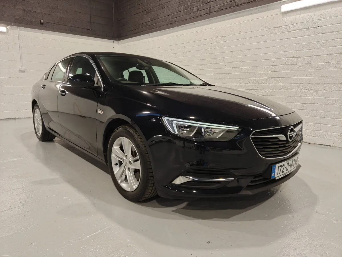 2017 OPEL INSIGNIA 170BHP HATCHBACK - Image 1