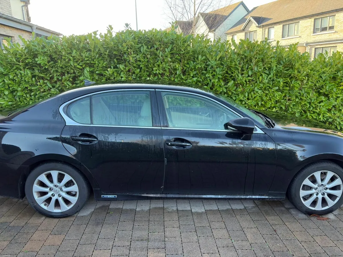 Lexus GS300h 2015 - Image 4