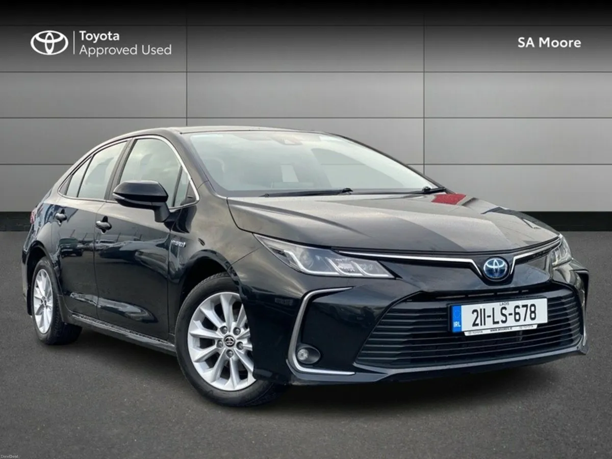 Toyota Corolla HYBRID LUNA SALOON - Image 1