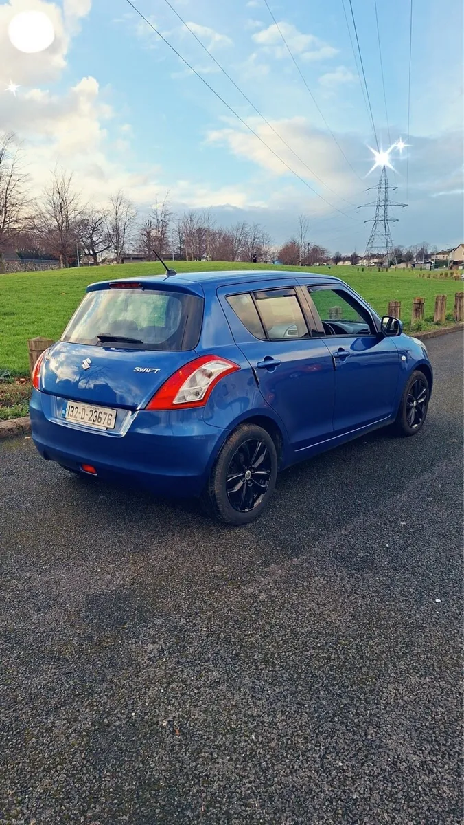 132 Suzuki Swift (manual) - Image 3