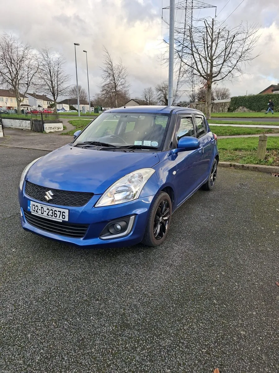 132 Suzuki Swift (manual) - Image 1