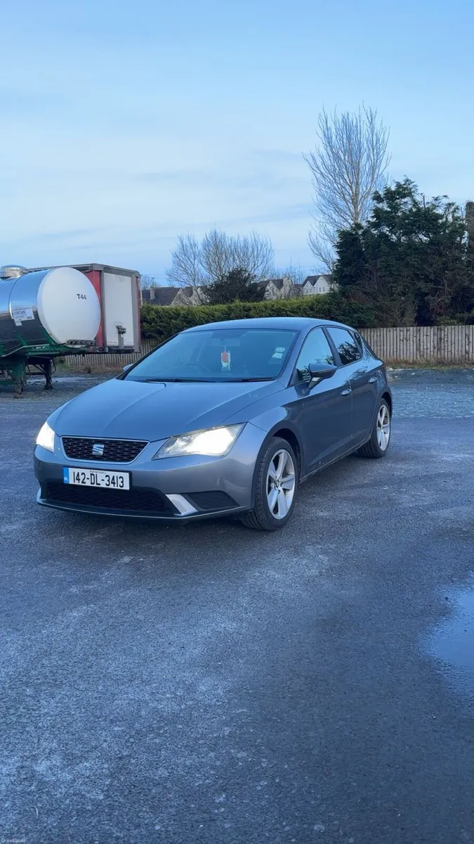 Low mileage 142 Seat Leon S 1.2 tsi - Image 2