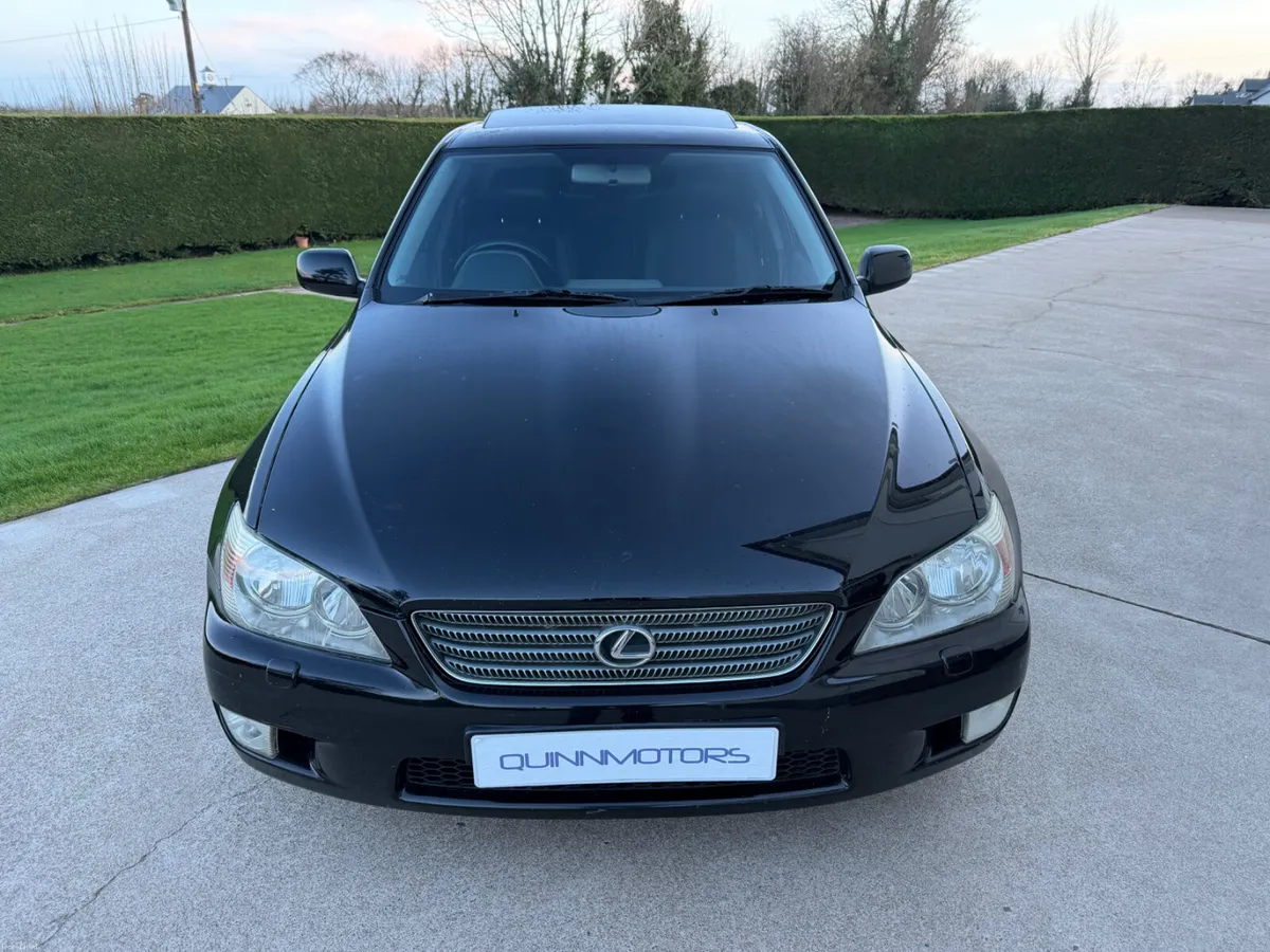2001 LEXUS IS200 SE | PRIVACY GLASS | SUNROOF - Image 3
