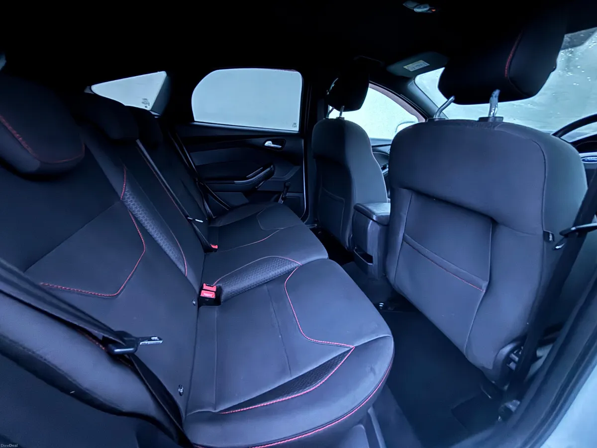 Ford Focus 2018 ST LINE STUNNING CAR - Image 6