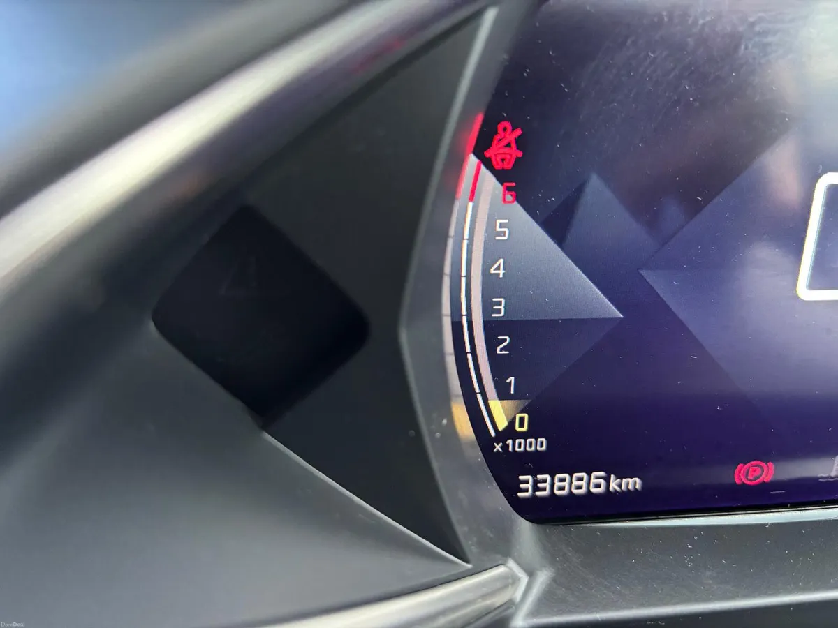 DS Automobiles DS 3 2022  PETROL  LOW  MILEAGE - Image 3