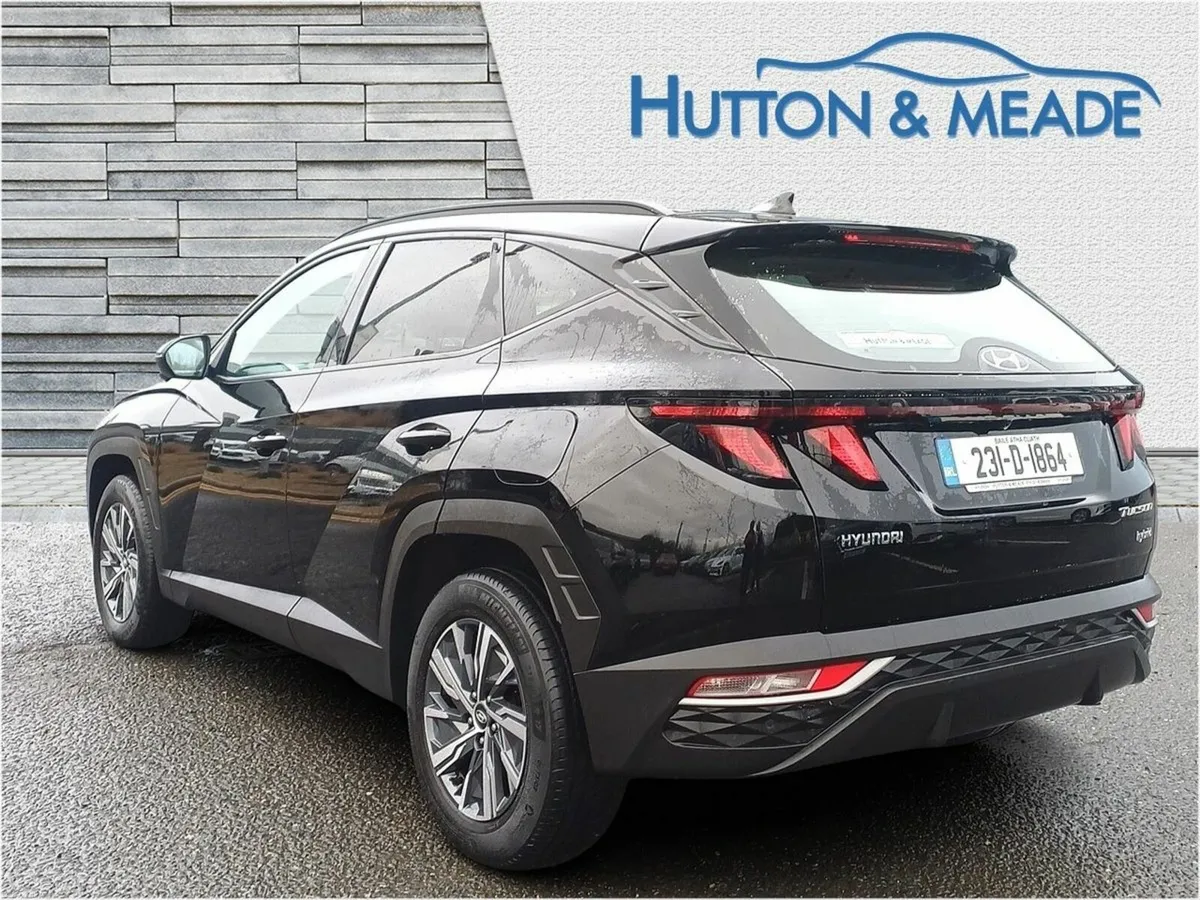 Hyundai Tucson Executive HEV 1.6 Petrol 5dr - Image 3