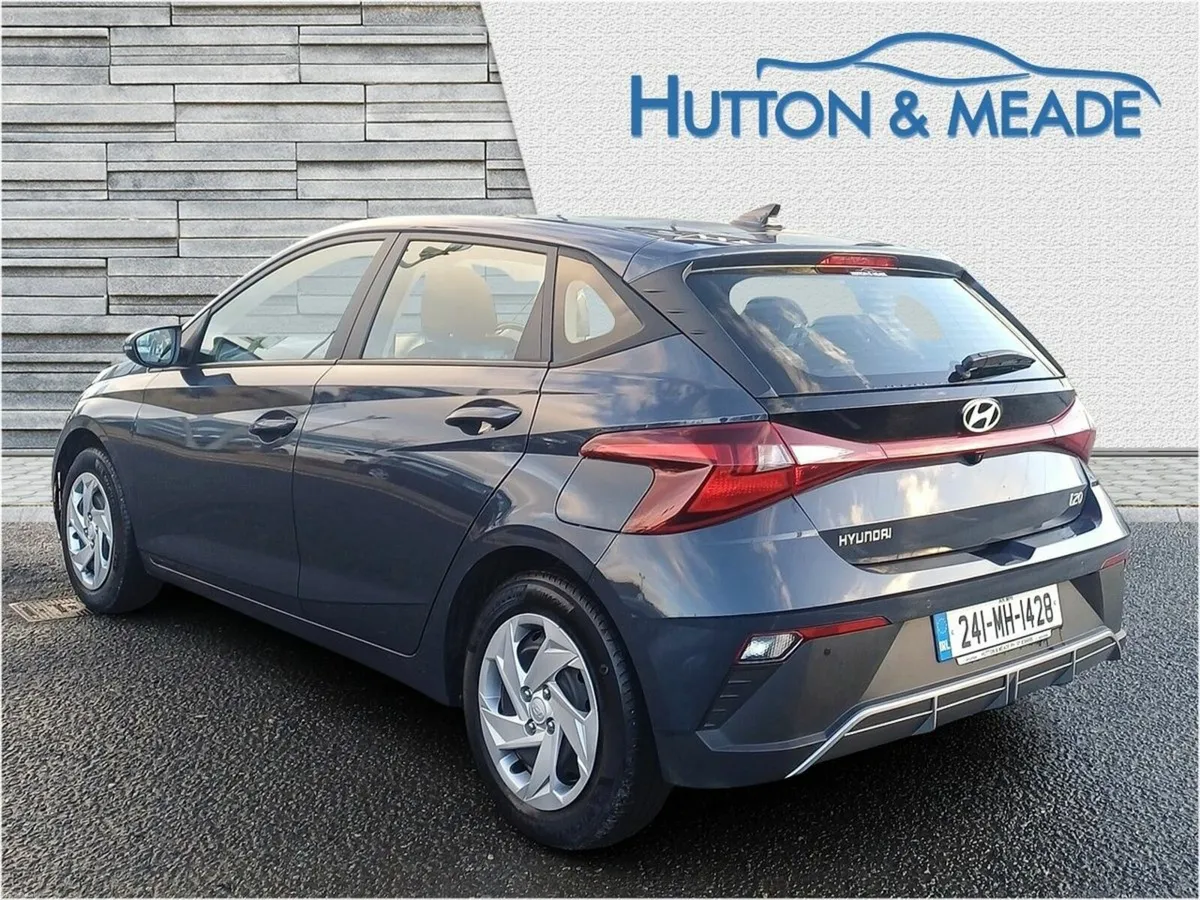 Hyundai i20 Classic 1.2 Petrol 5dr - Image 3