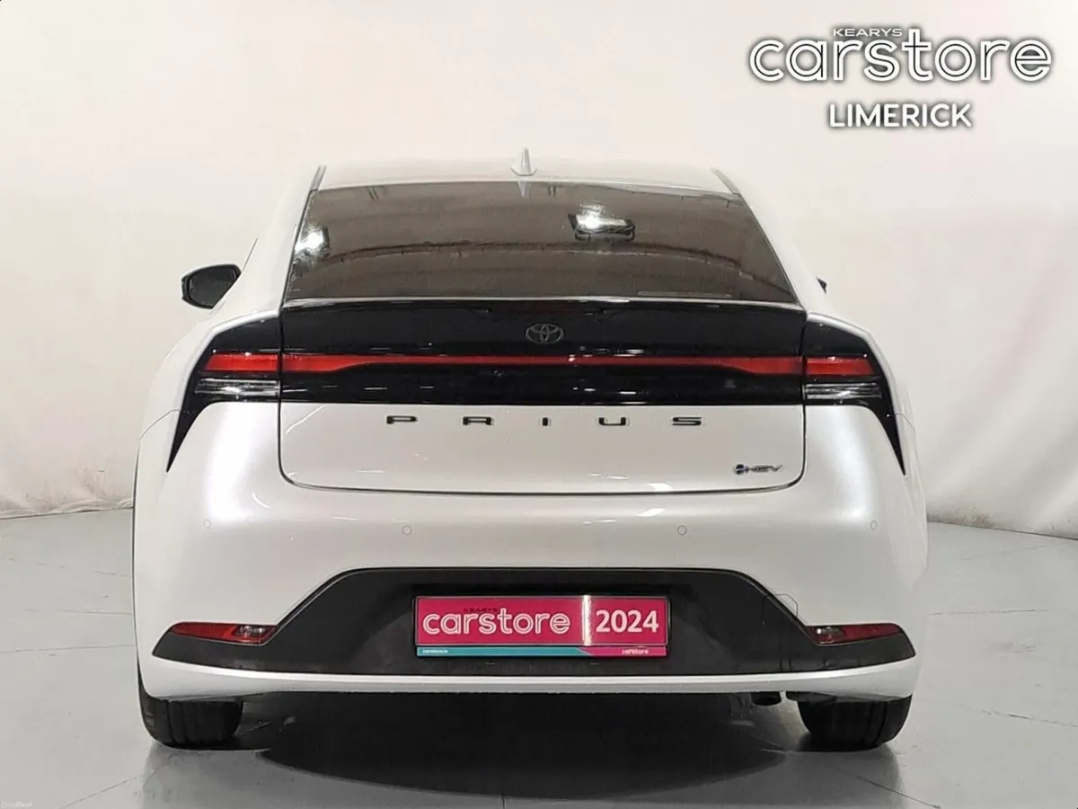 Toyota Prius 1.8 SELF CHARGING HYBRID *LOW MILEAGE - Image 4