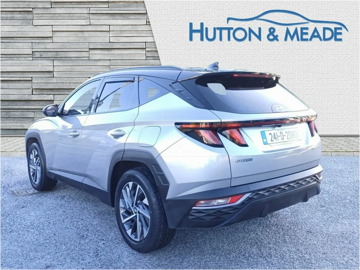Hyundai Tucson Executive 2T 1.6 Diesel 5dr - Image 3