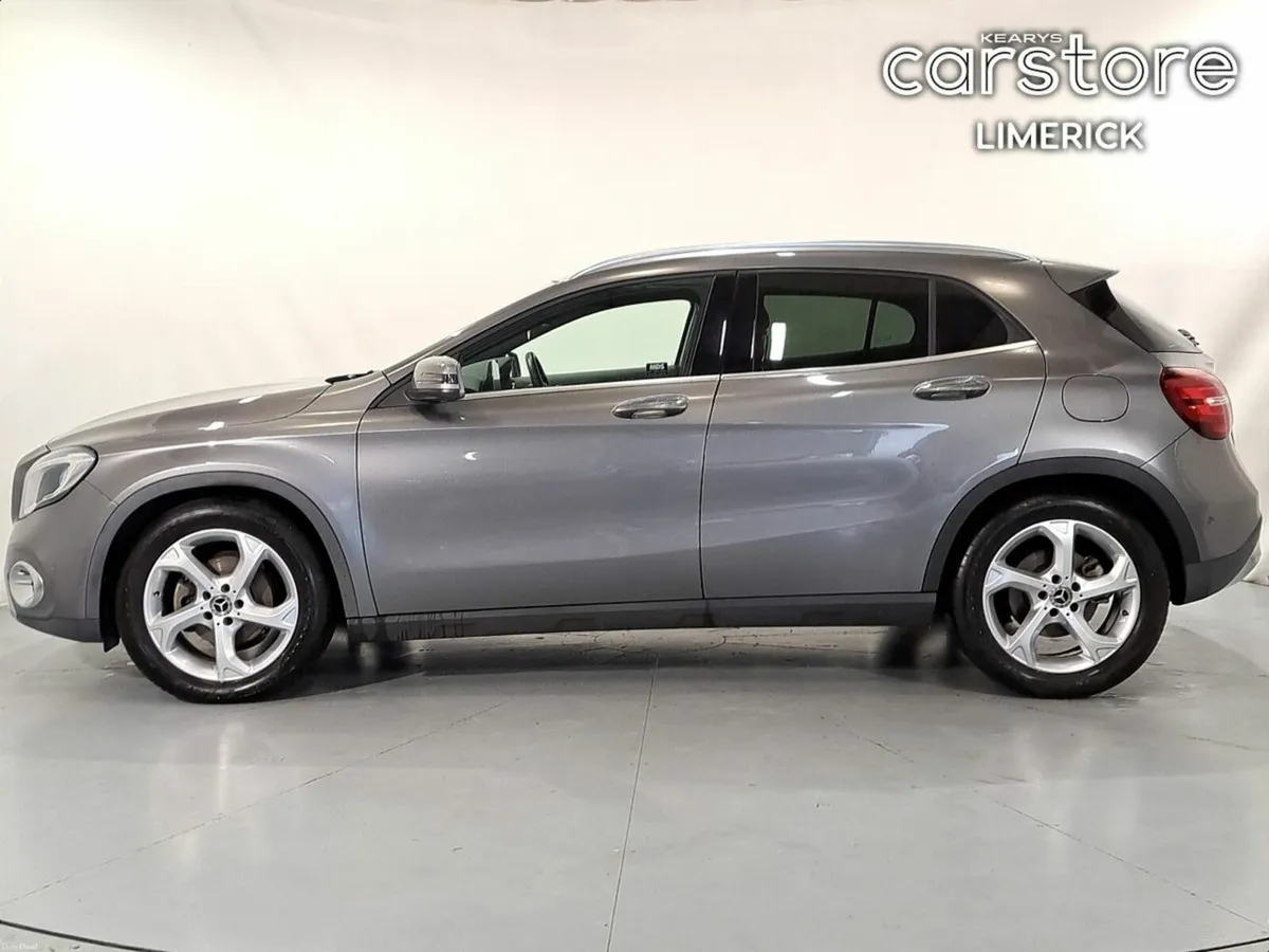 Mercedes-Benz GLA 180 AUTO 1.6 PET - Image 6
