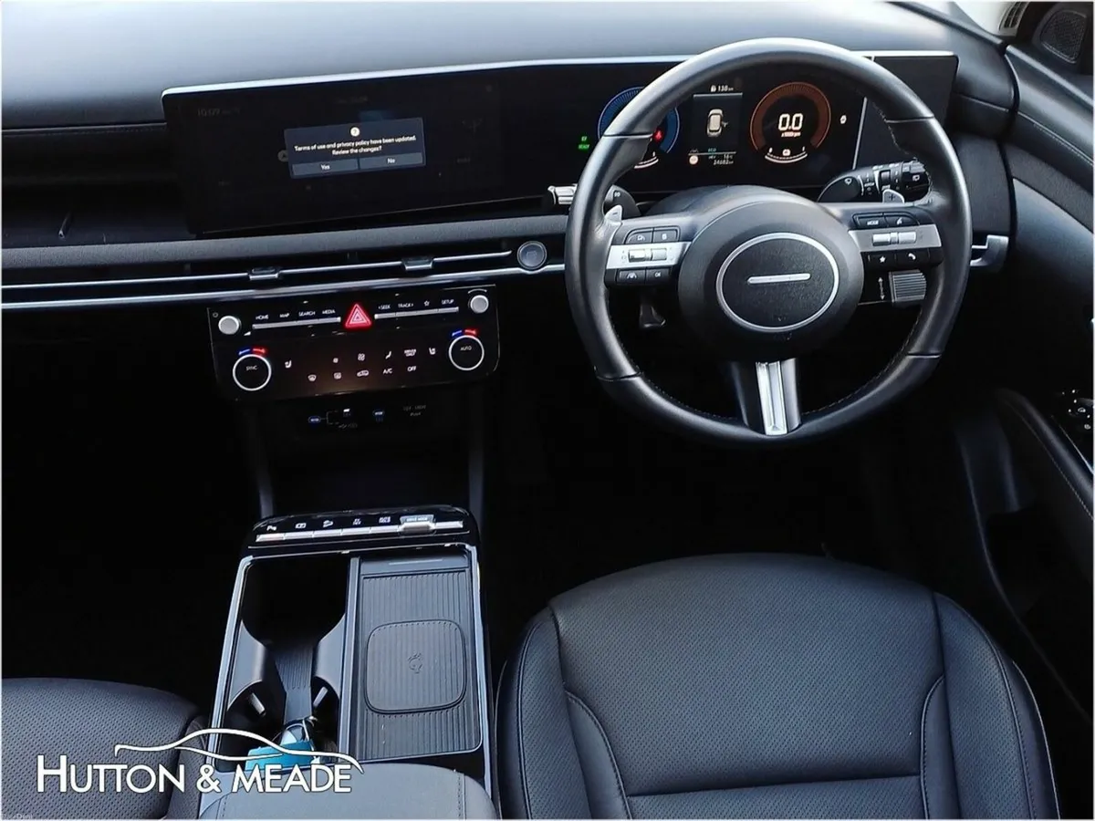 Hyundai Tucson Executive PHEV 1.6 Petrol 5dr - Image 4