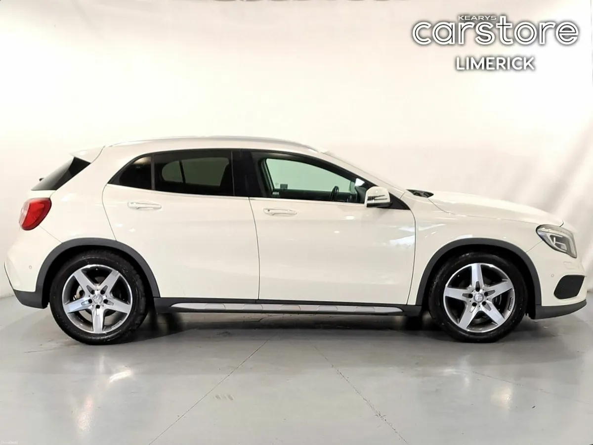 Mercedes-Benz GLA 180 AUTO 1.6 PET - Image 2