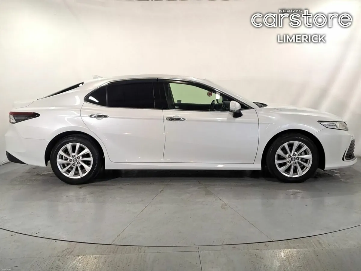 Toyota Camry 2.5 PETROL HYBRID AUTO - Image 2