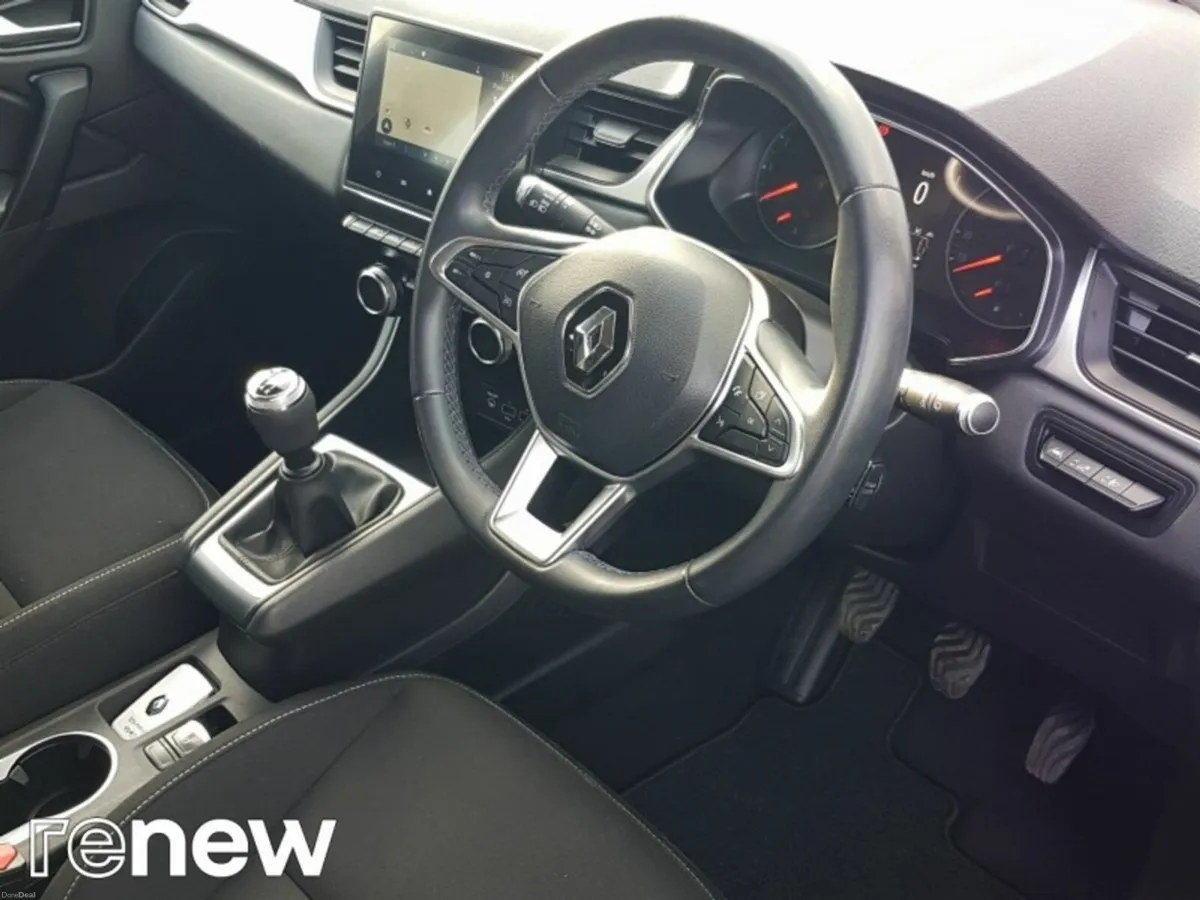 Renault Captur ICONIC - Image 6