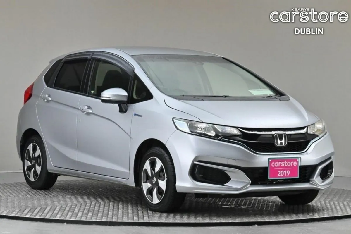 Honda Fit 1.5 HYBRID AUTO **9"ANDROID CAR PLAYER** - Image 1