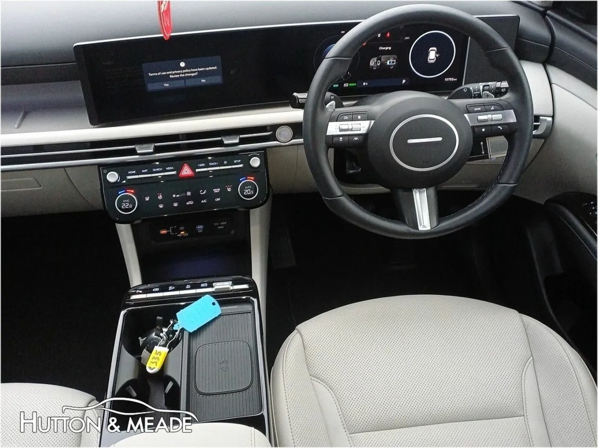 Hyundai Tucson Platinum PHEV 1.6 Petrol 5dr - Image 4