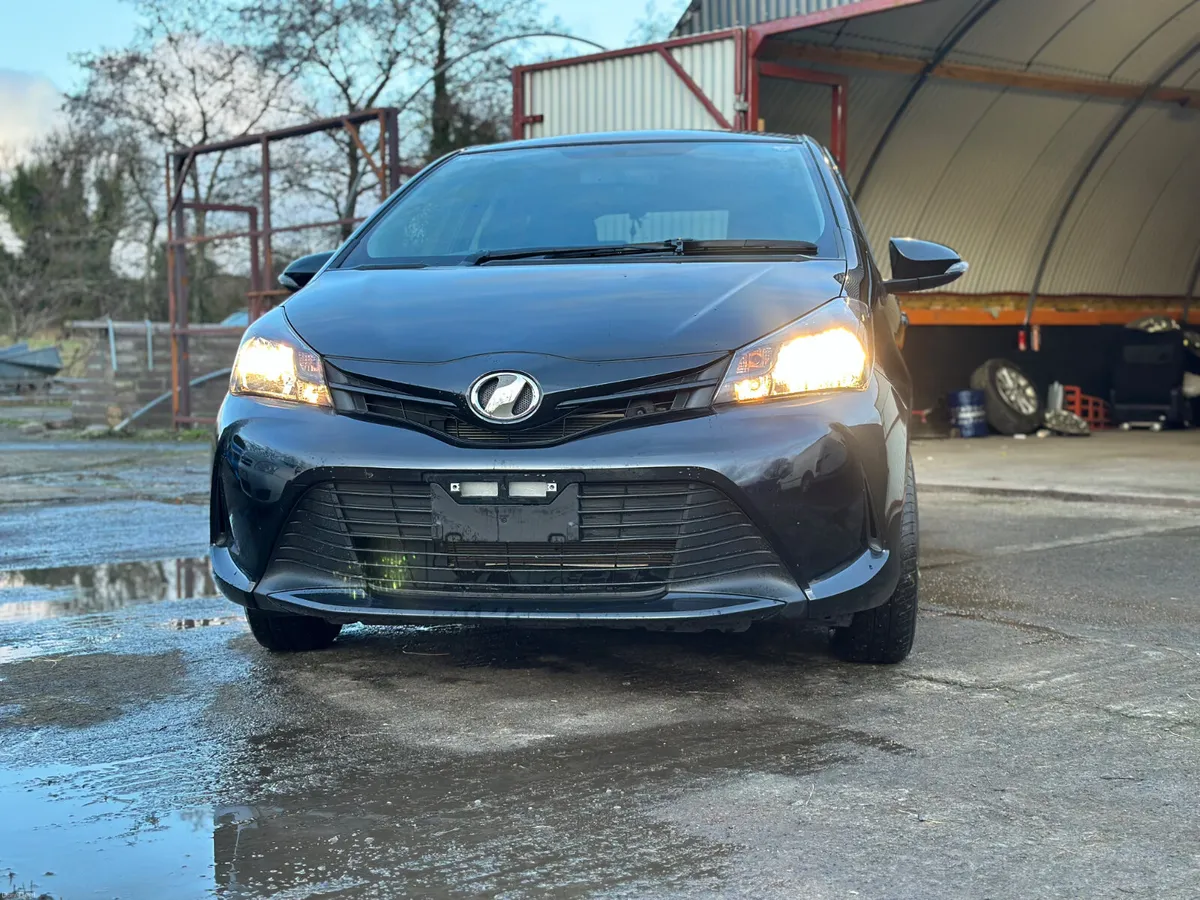 Toyota Yaris 2015 | 1.3Petrol| Automatic 26k kms - Image 2