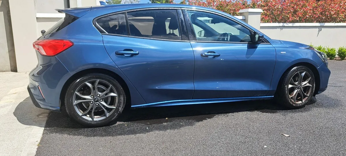 Ford Focus ST line - Image 3