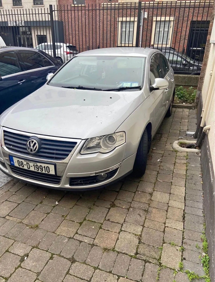 Volkswagen Passat 1.4 petrol tSI - Image 4