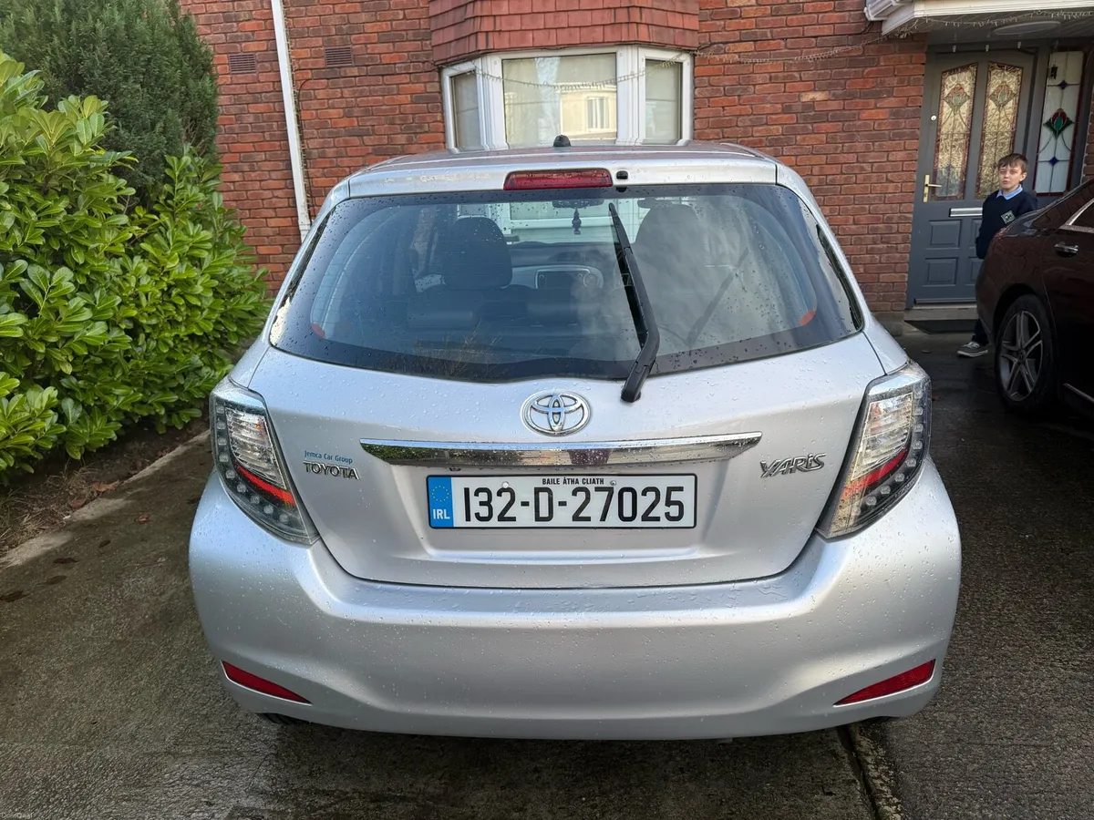 Toyota Yaris hybrid - Image 1