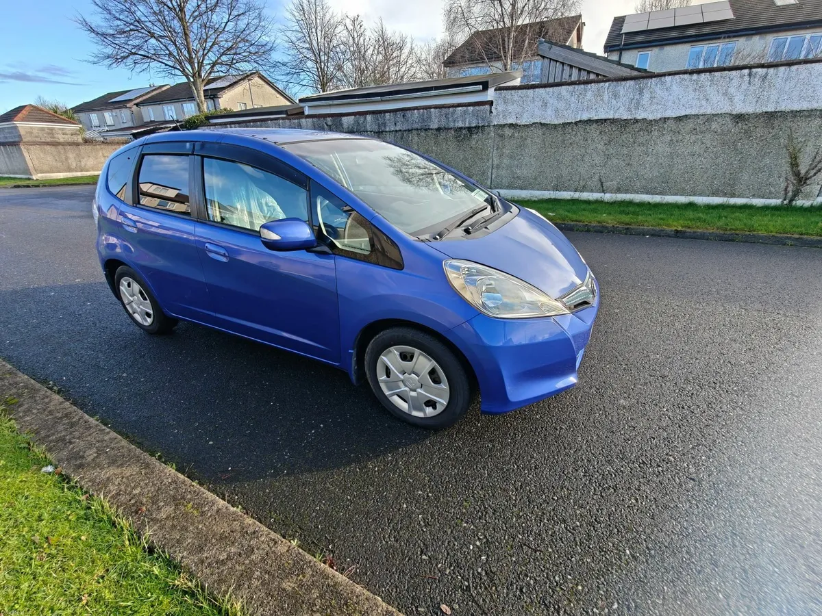 Honda Fit Hybrid Automatic very Low miles New NCT - Image 3