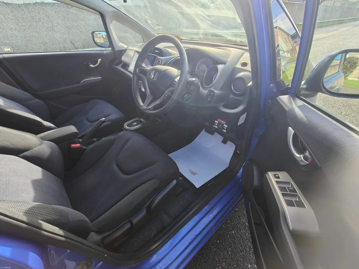 Honda Fit Hybrid Automatic very Low miles New NCT - Image 4