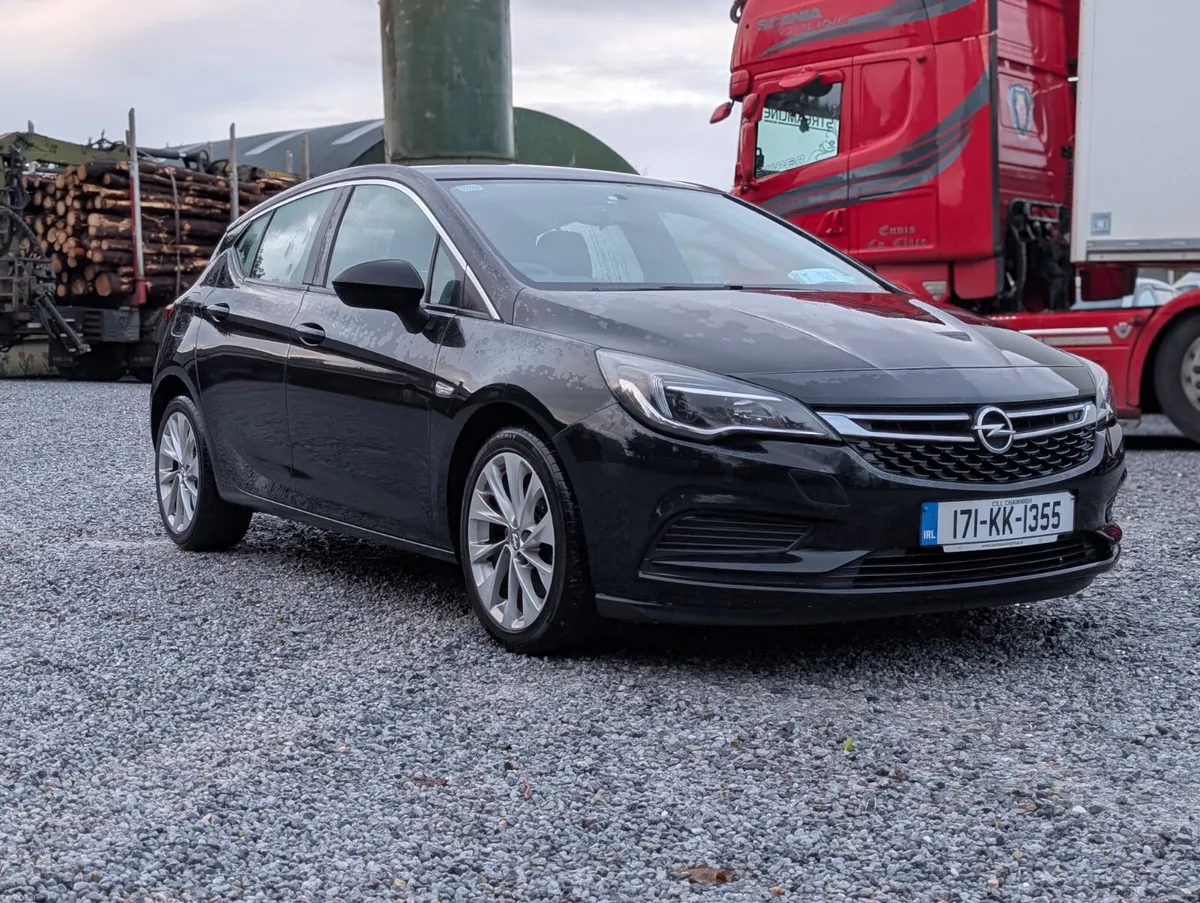 2017 Opel Astra 1.6 Diesel - Image 1
