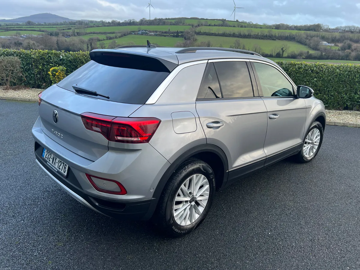2023 (232)VW T-Roc Life 1.0 TSI 110hp Petrol - Image 4