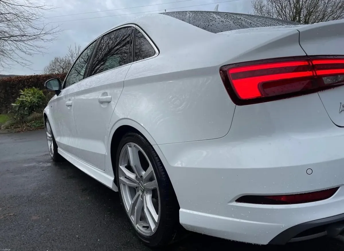 Audi A3 S-Line 2018 - Image 4
