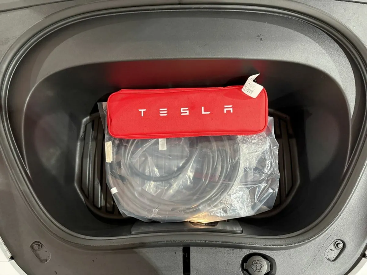 Tesla Model 3 Long Range All Wheel Drive - Image 2