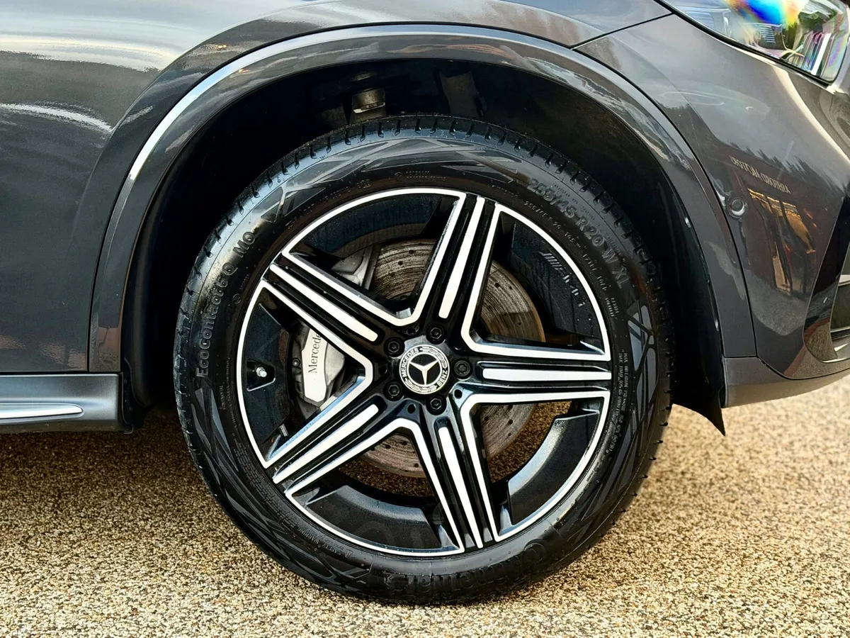 252 GLC AMG 300De 328BHP Diesel Plug in , full spe - Image 4
