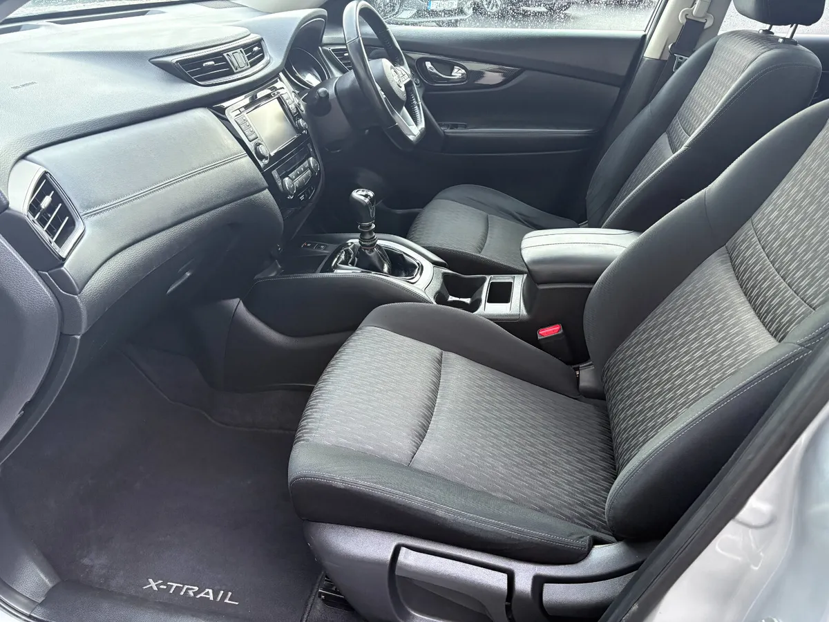 202 Nissan X-Trail 1.7 DSL SV Premium 7 Seat - Image 6