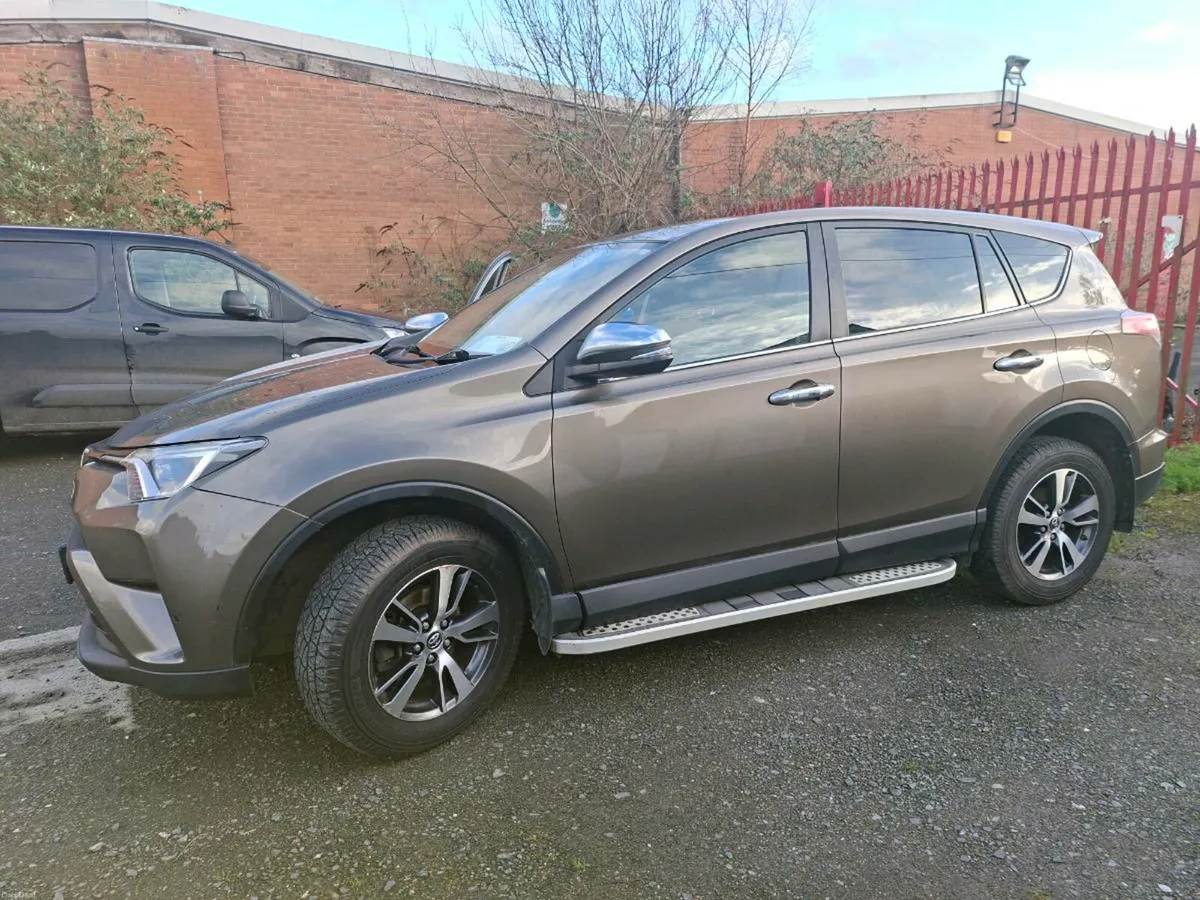 Toyota Rav4 - Image 1