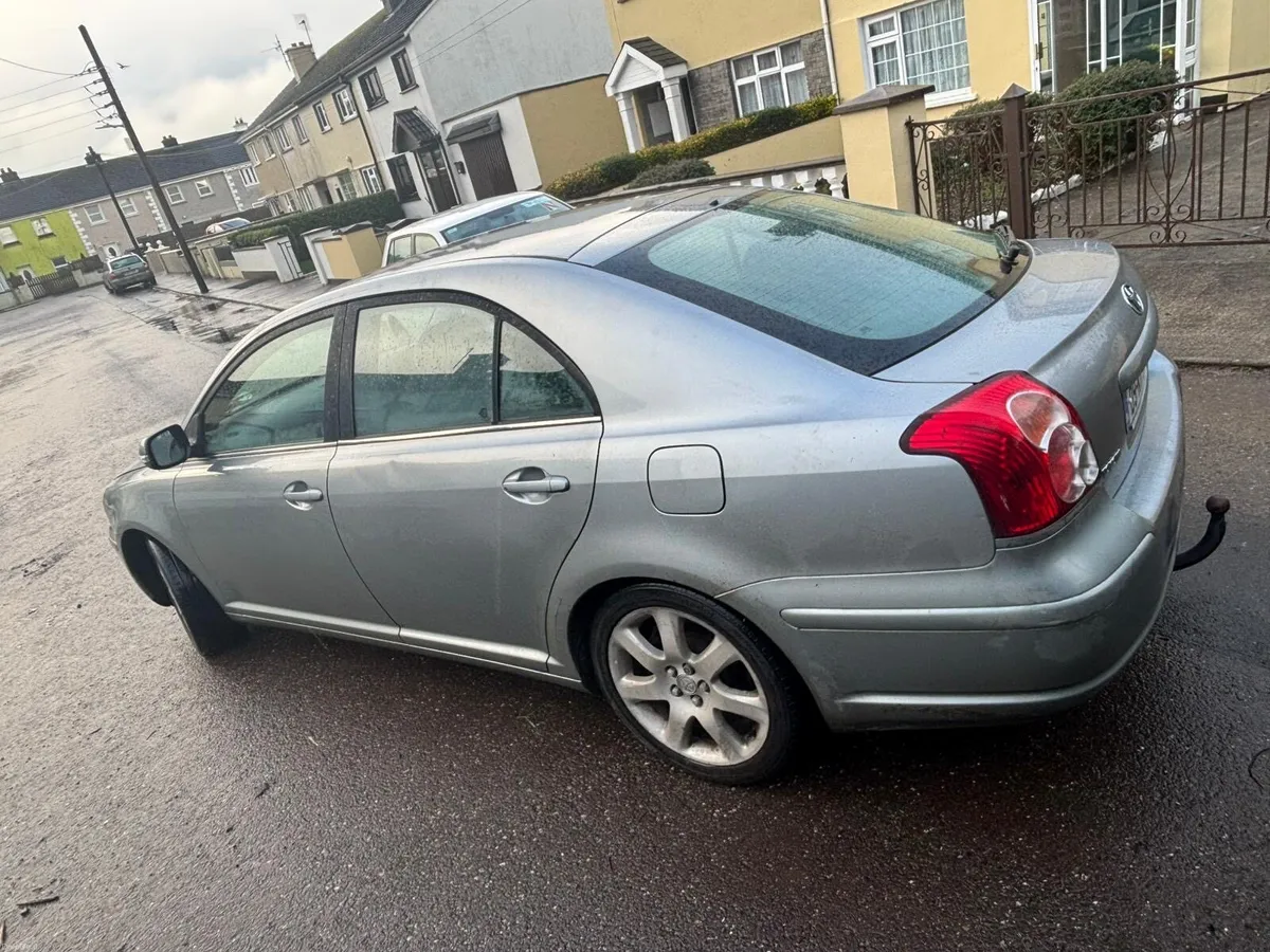 Toyota avensis - Image 3
