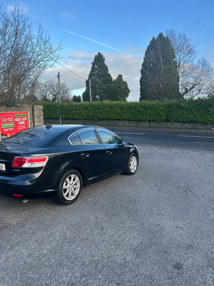 TOYOTA AVENSIS D4D - Image 1