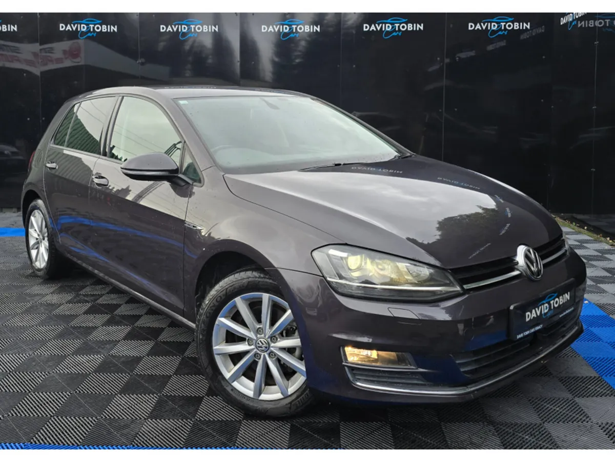 Volkswagen Golf LOUNGE 1.2 TSI AUTO - Image 1