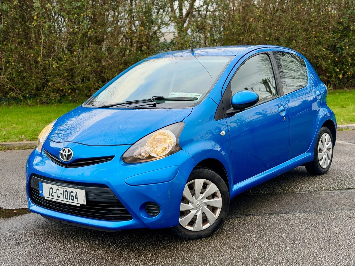 TOYOTA AYGO 1.0 AURA 4DR - Image 2
