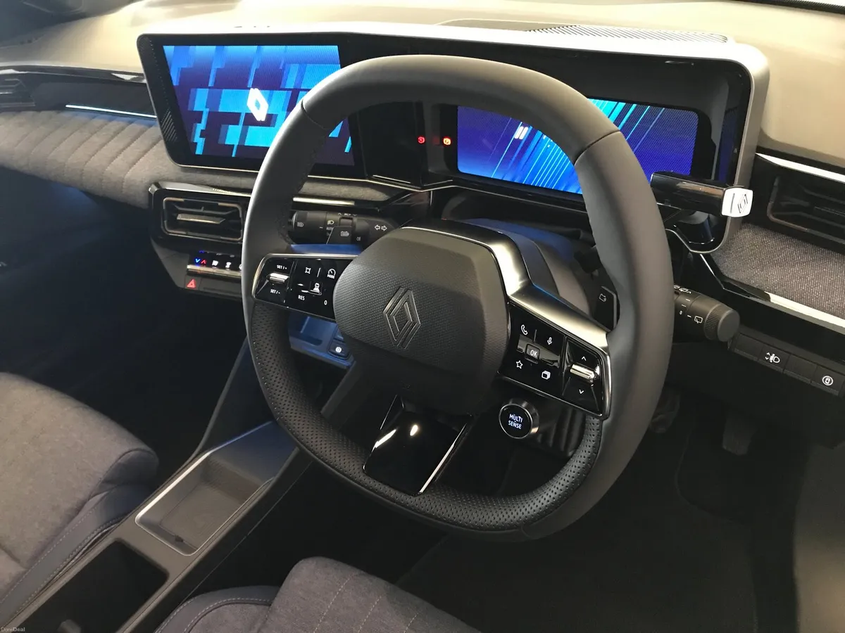 Renault 4 E-Tech Techno 52Kwh 150HP - Image 6