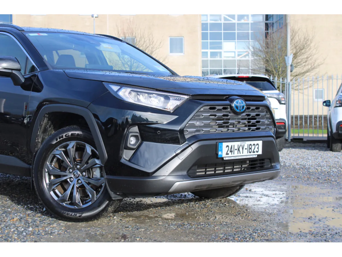 Toyota RAV4 HYBRID SOL 4DR AUTO - Image 4