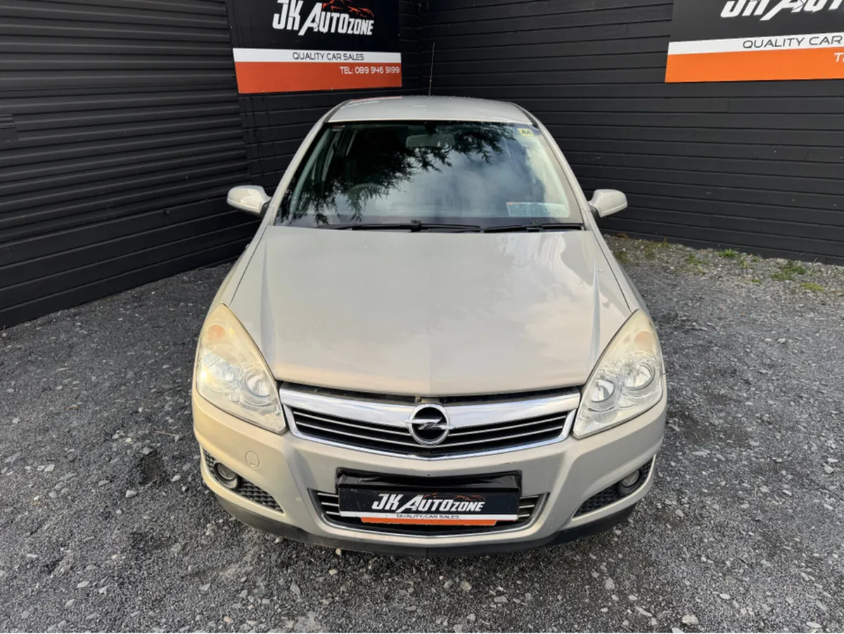 Opel Astra CLUB 1.4 I 16V 5DR - Image 2