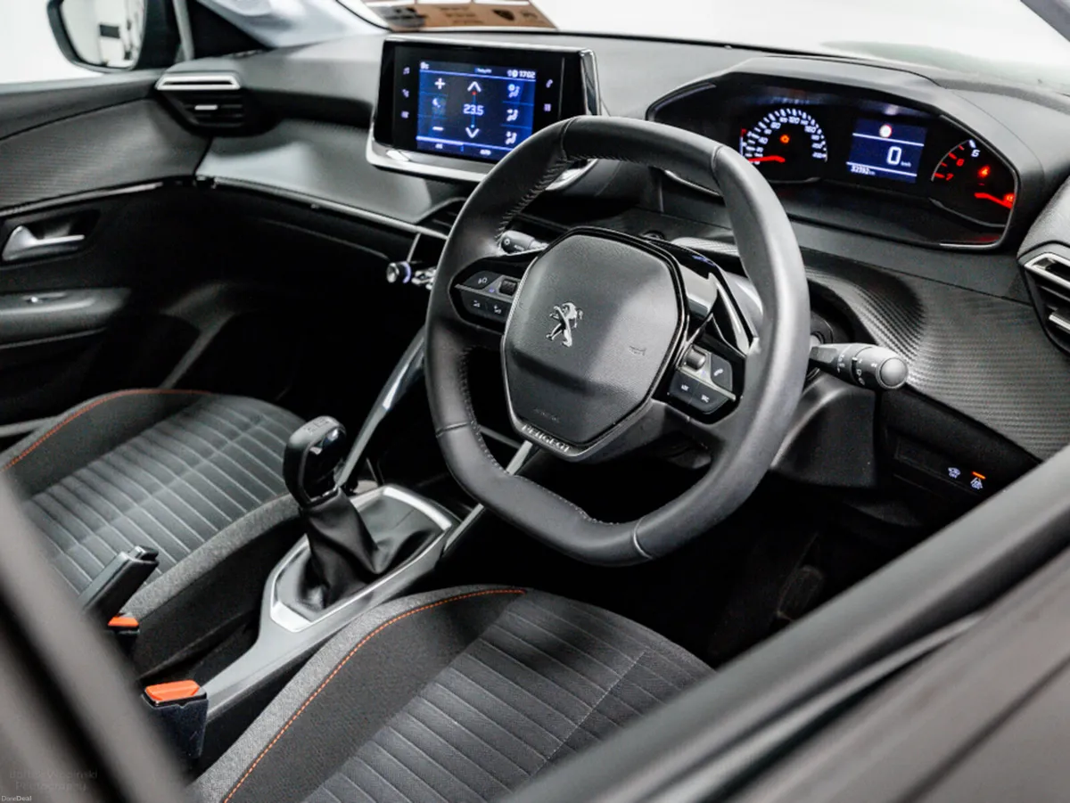 Peugeot 208 Active 1.2 Petrol 75HP - Image 2