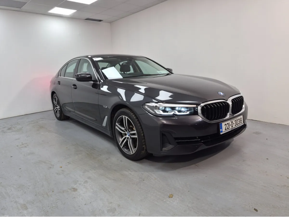 BMW 5-Series 530E HYBRID 5SSE 4DR AUTO SE - Image 4