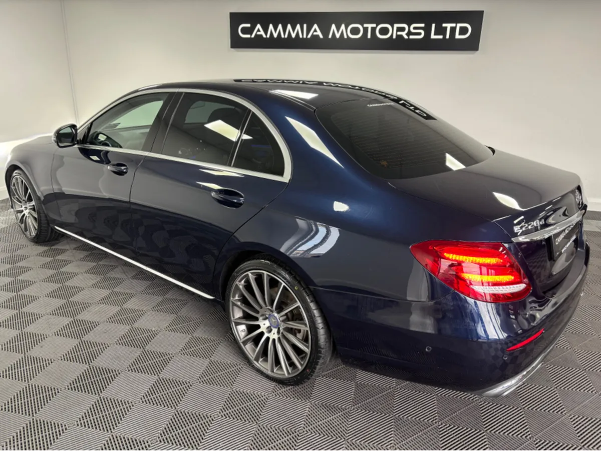 Mercedes-Benz E-Class *MERCEDES E220D* *HEATED CRE - Image 4