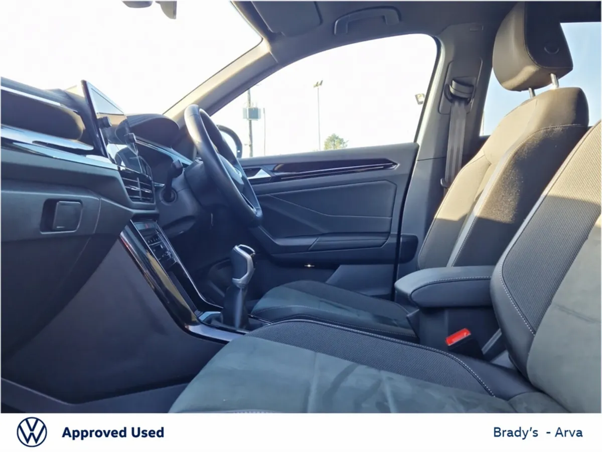 Volkswagen T-Roc STYLE 2.0 TDI 116BHP M6F - Image 4