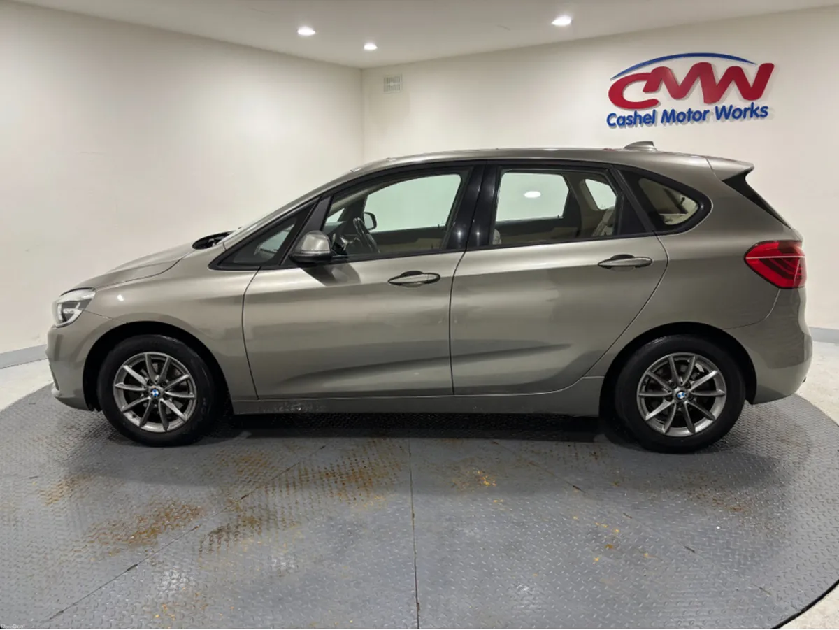 BMW 2-Series 218D SE  AUTO**FULL LEATHER**PAN ROOF - Image 4