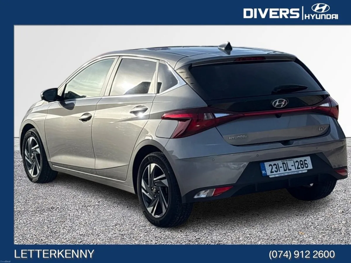 Hyundai i20 Deluxe Plus - Image 2